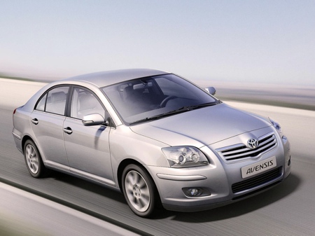 toyota avensis 2008 statue