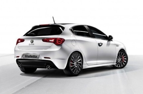 AlfaRomeoGiulietta2010_021.jpg