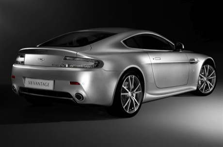 Aston Martin on Nuevo Aston Martin V8 Vantage  Revisado
