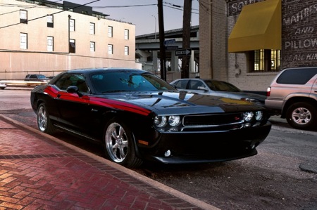 Dodge con su Challenger que ha decidido renovarlo de cara al a o 2011
