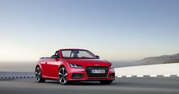 Audi TT S Line Competition: Estética deportiva con un motor más terrenal Static photo, Colour: Tango Red