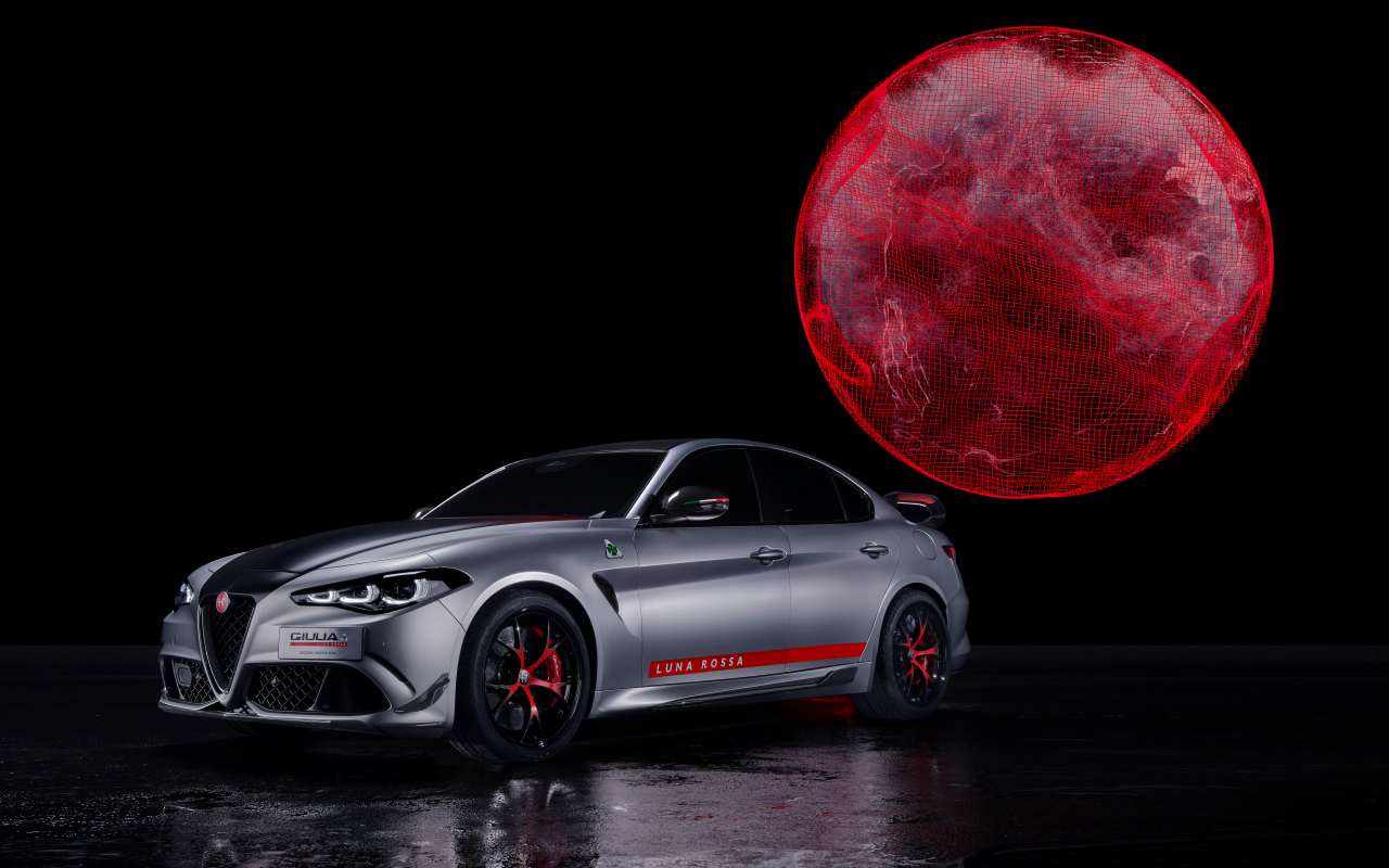 giulia quadrifoglio luna rossa 13