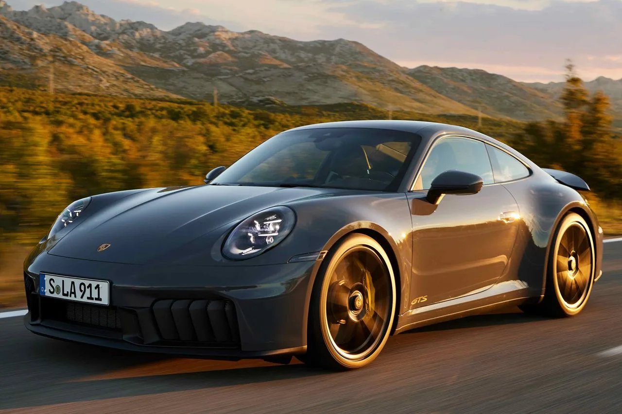 No habra porsche 911 electrico esta decada stuttgart protege su icono mientras electrifica el 718 1