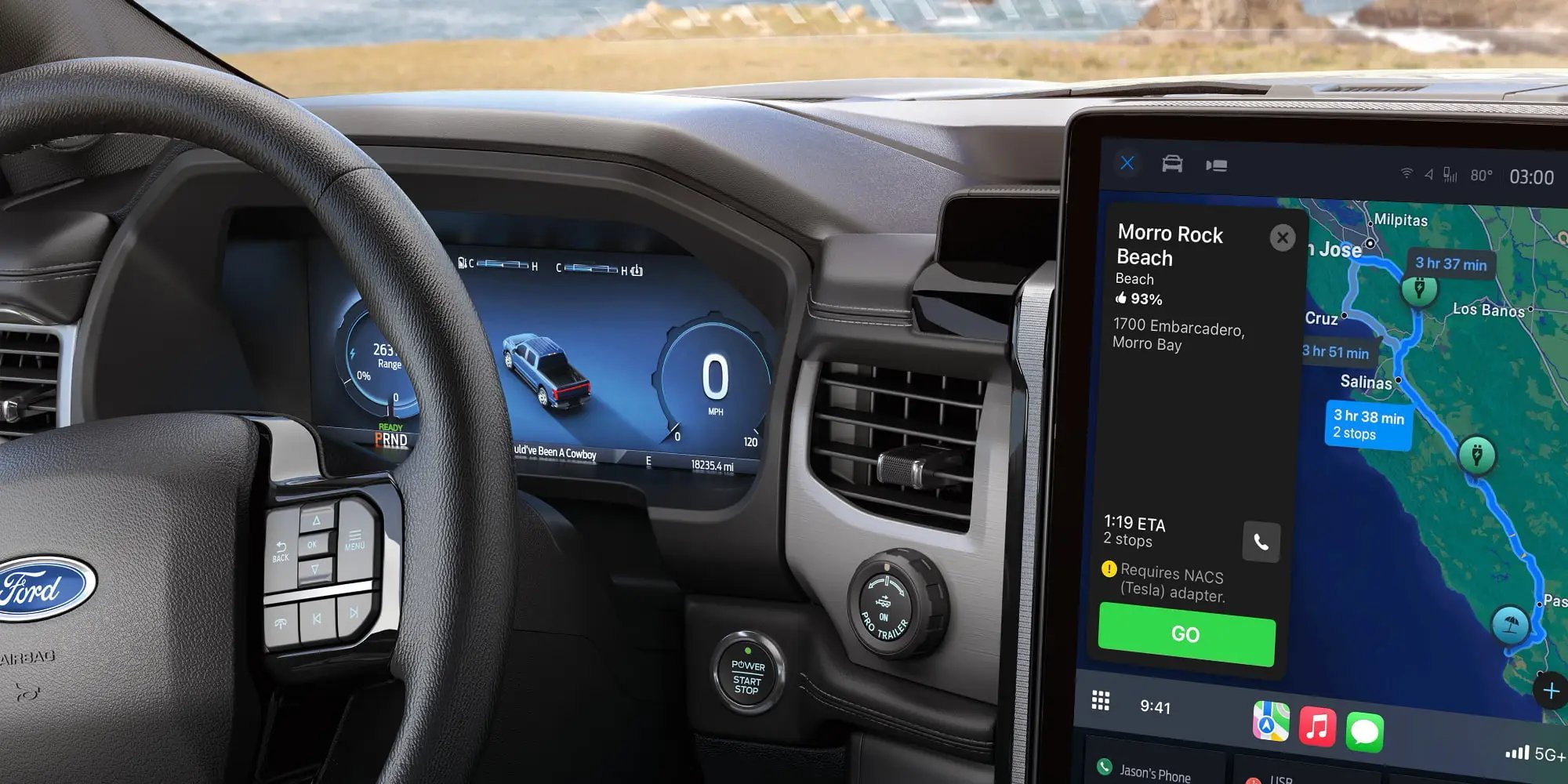 Apple Maps en la pantalla de un Ford con navegación activa