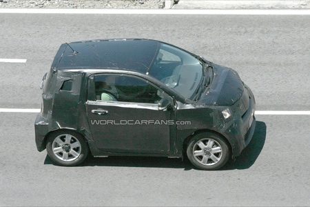Toyota iQ