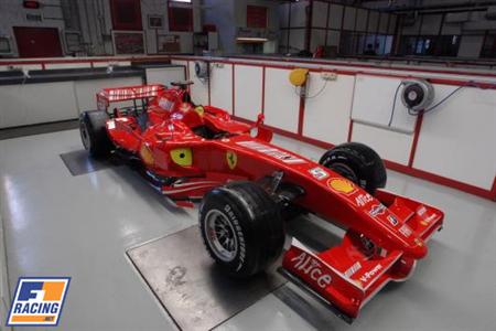 Ferrari presenta el F2007