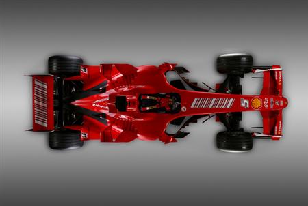 Ferrari presenta el F2007