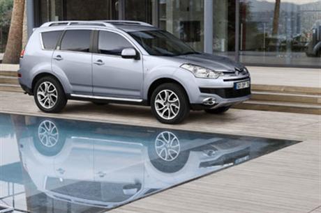 citroen_c-crosser-03.jpg