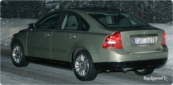 volvo_s40_2-2_1w.jpg