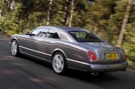 Brutalidad en Ginebra: Bentley Brooklands