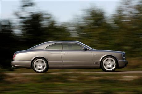 Brutalidad en Ginebra: Bentley Brooklands