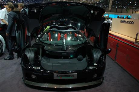 Koenigsegg se muestra en el salón de Ginebra
