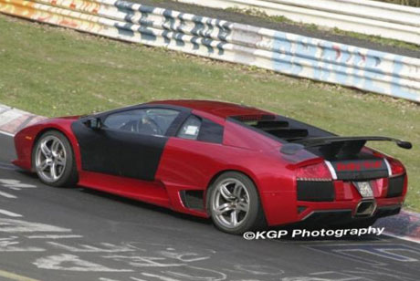 Lamborghini Murciélago en Nürburgring, toca especular