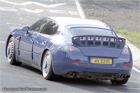 Porsche Panamera, cazado en el anillo