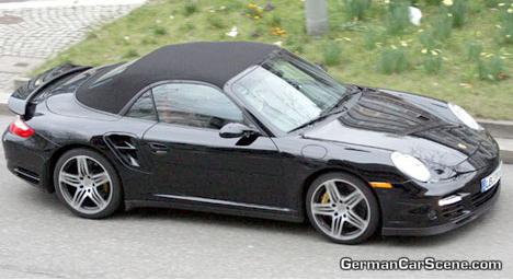 Porsche 911 Turbo cabrio, varios ejemplares cazados