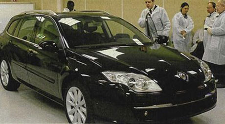 Renault Laguna 2008, cazado antes de presentarse