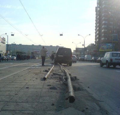 Land Rover Discovery atravesado