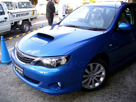 Subaru Impreza S-GT y 15S, fotografiados ante decepción