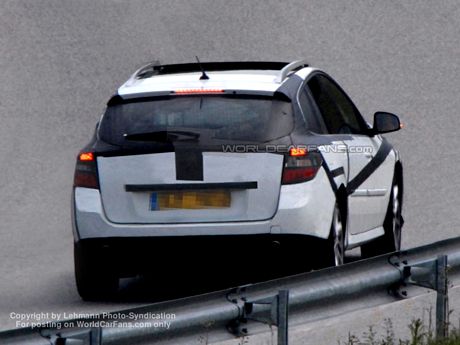 Renault Laguna 2008, luz al final de túnel