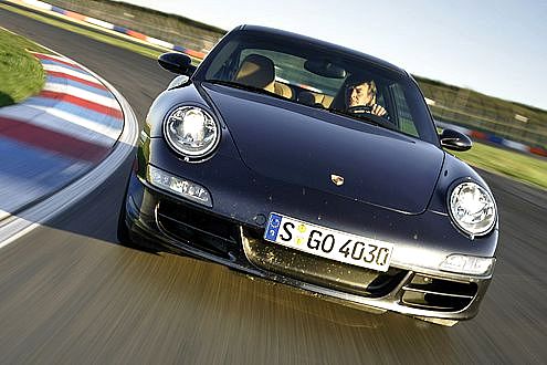 Audi R8 y Porsche 911 4S