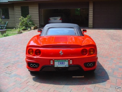 Réplica de un Ferrari 360 Spyder sobre un Toyota MR2