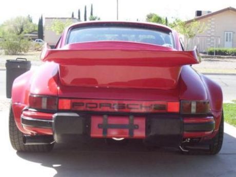 Porsche 911 Turbo con un V8 Chevy