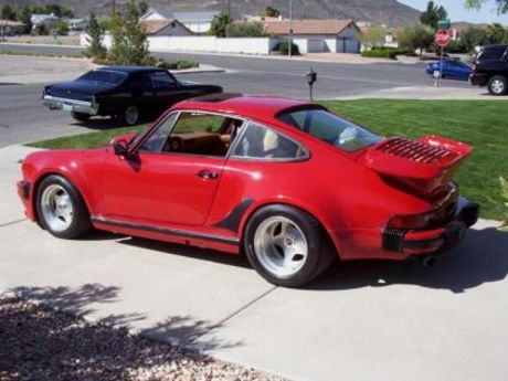 Porsche 911 Turbo con un V8 Chevy