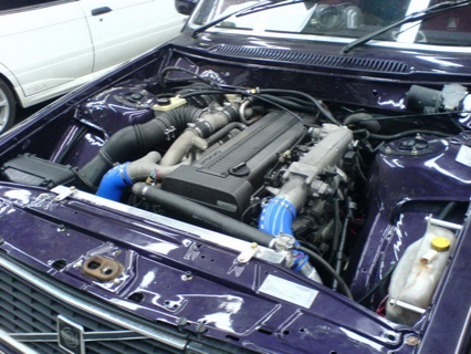 Volvo 244 con el motor de un Toyota Supra Twin-Turbo