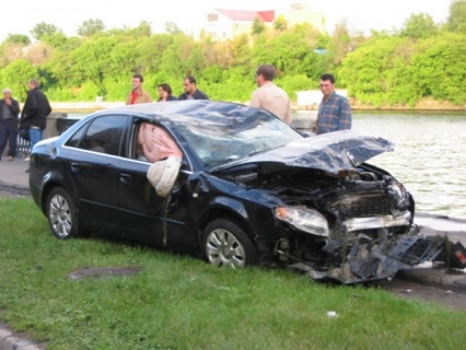 Audi A4 B7 accidente
