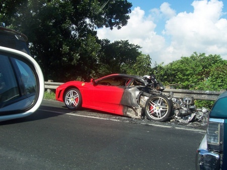 Ferrari F430 ardiendo