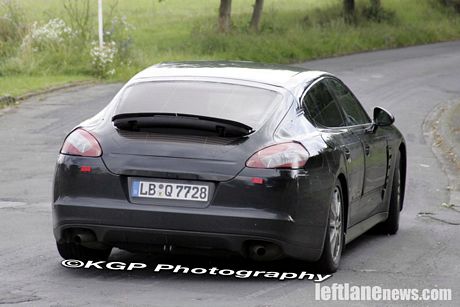 El spoiler del Porsche Panamera al descubierto