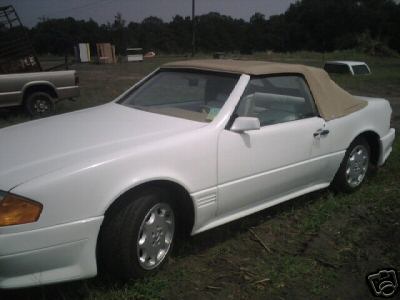 Réplica de Mercedes SL basado en un Mustang del 83