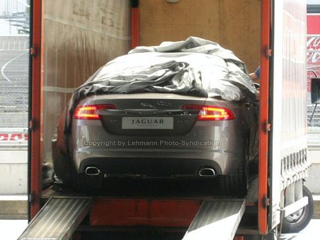 Jaguar XF, al descubierto