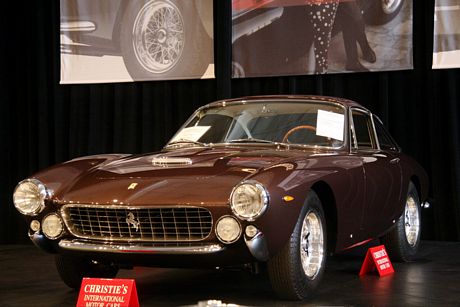 El Ferrari 250 GT de Steve Mcqueen alcanza los 1.7 millones de euros