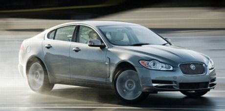 Escaneado análisis de Car & Driver del nuevo Jaguar XF