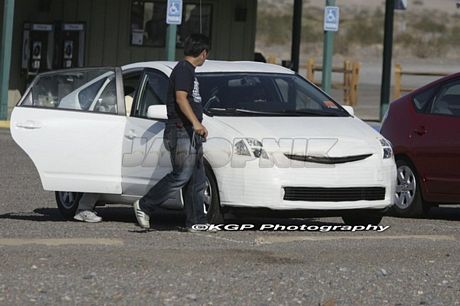 Fotos espías del cambio de look del Toyota Prius