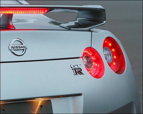 Nissan GT-R