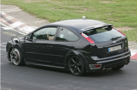 Ford Focus RS en Nürburgring, 300 caballos y tracción total