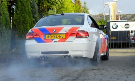 BMW regala un M3 coupé a la policía holandesa