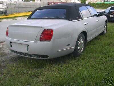 Réplica de Bentley Continental basado en un Lincoln Town Car