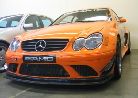 Mercedes CLK DTM AMG, de color naranja