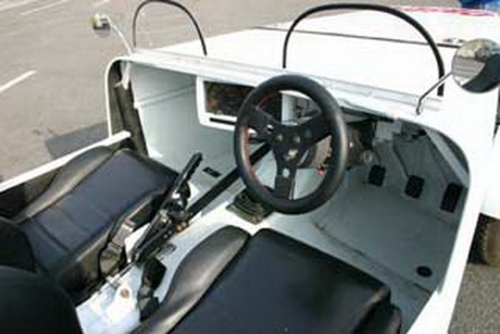 Réplica del Lotus Super Seven utilizando un Suzuki Samurai