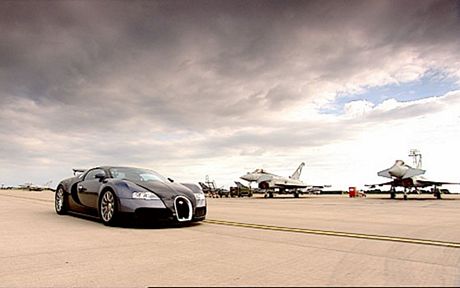 Bugatti Veyron vs EuroFighter Bugatti Veyron vs EuroFighter