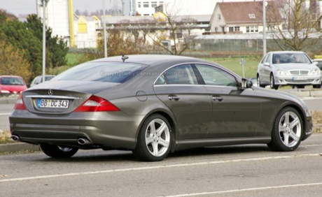 Nuevo Mercedes CLS, cazado sin camuflaje