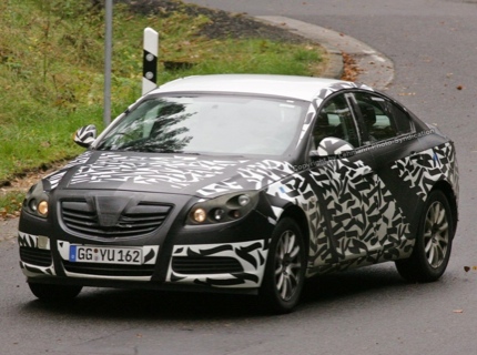 Foto espía del interior del nuevo Opel Vectra