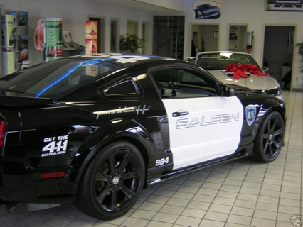 Mustang Barricade