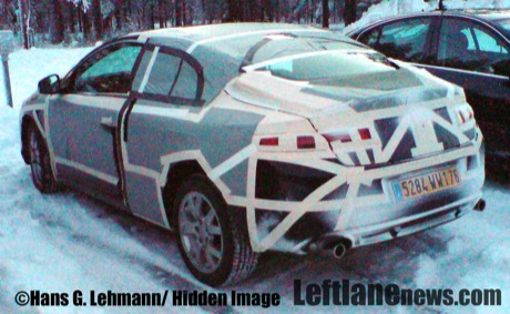 Fotos espías del Renault Laguna Coupé