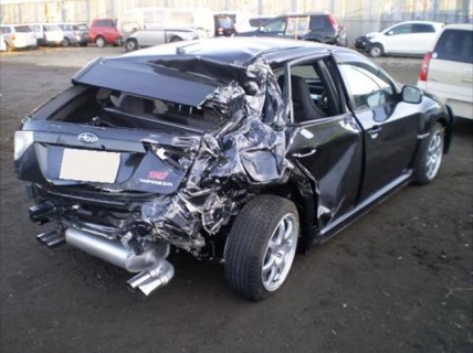 Subaru Impreza WRX STI accidentado