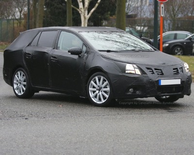 Toyota Avensis familiar