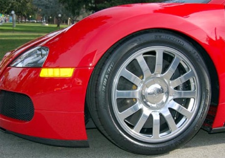 Bugatti Veyron en rojo